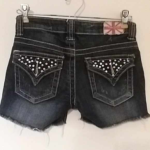 Machine  Nouvelle Mode shorts - Picture 2 of 5